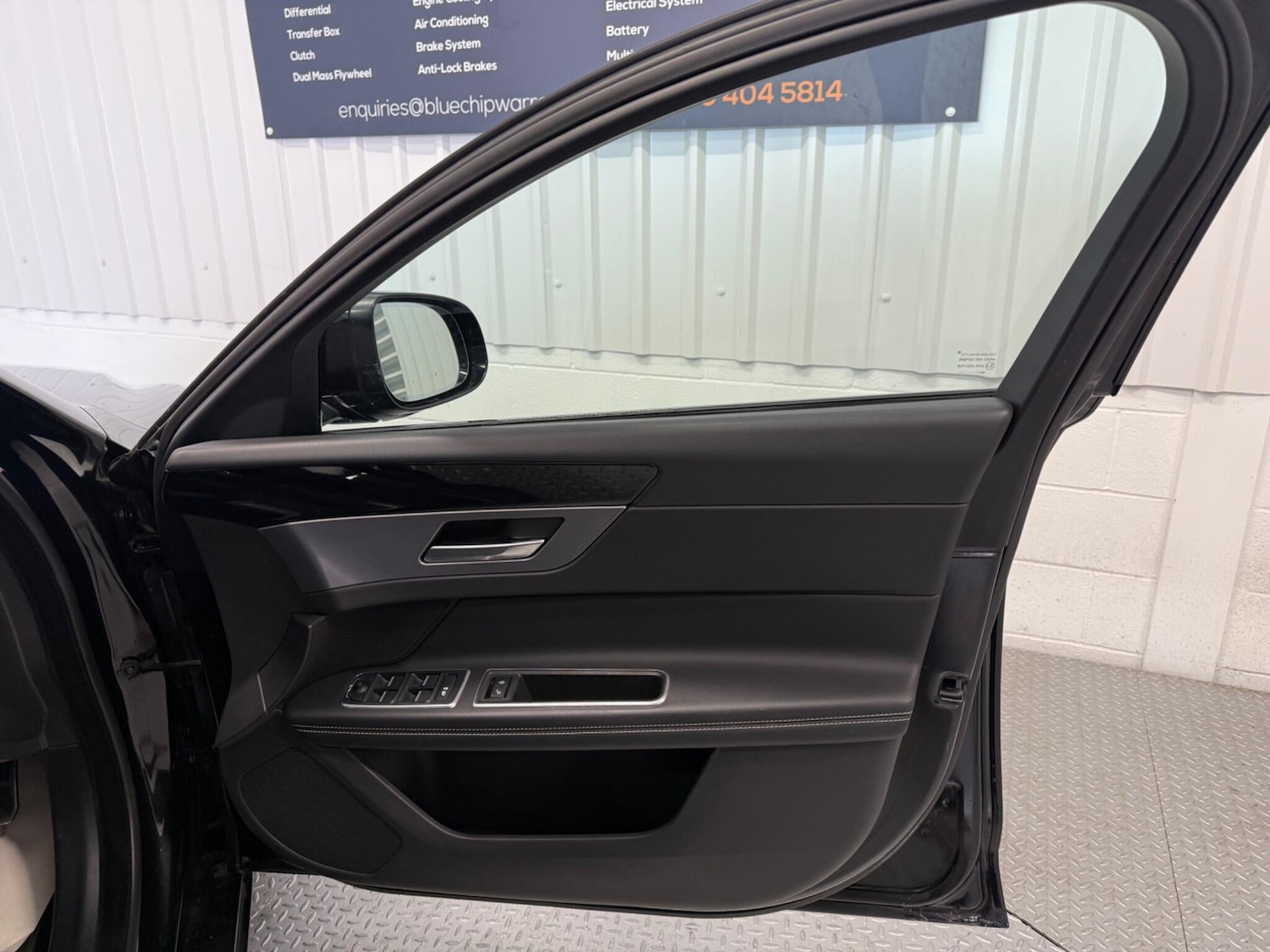 Used Jaguar XF 2019 for sale - 76137500: Photo 13