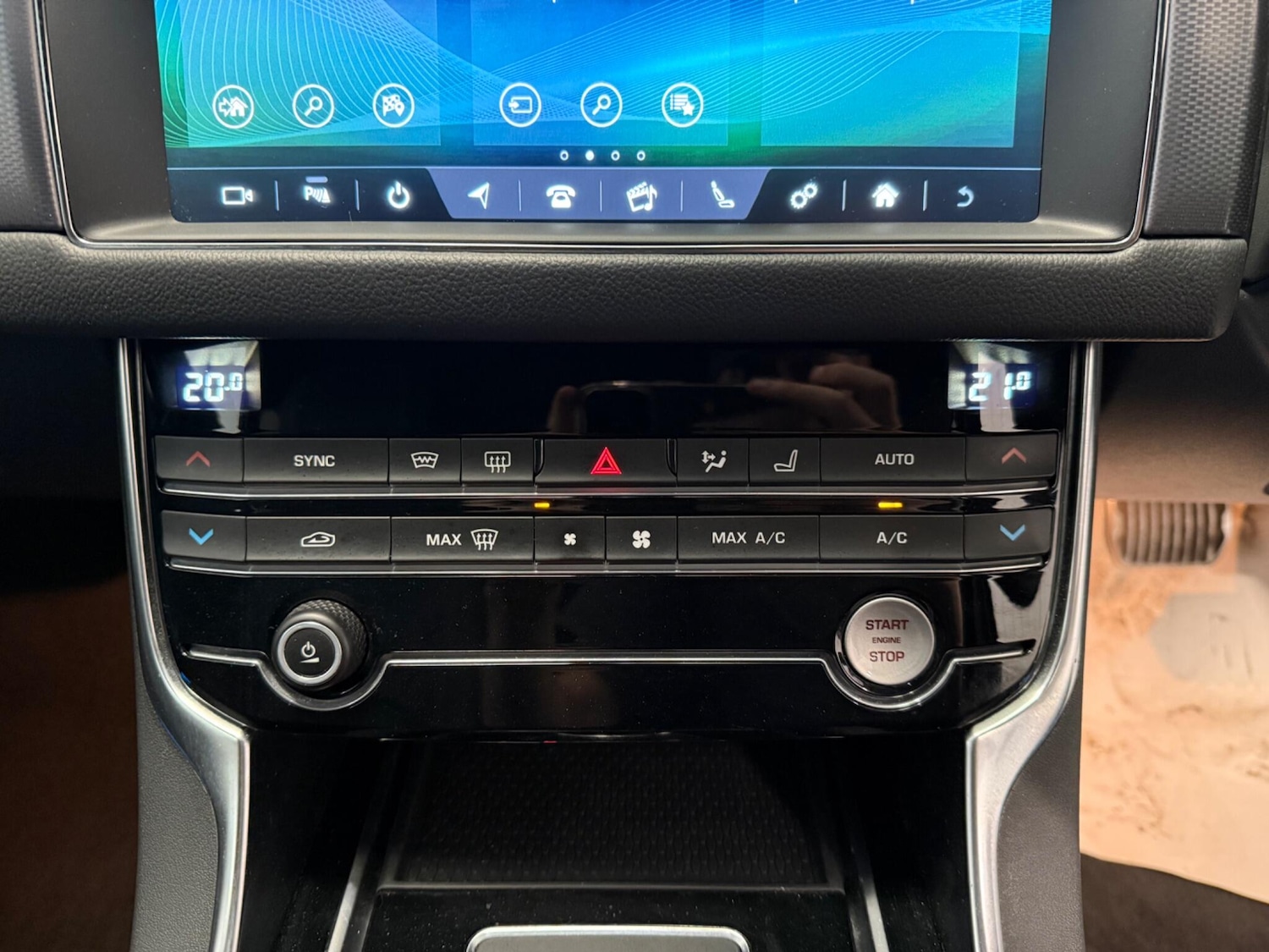 Used Jaguar XF 2019 for sale - 76137500: Photo 25