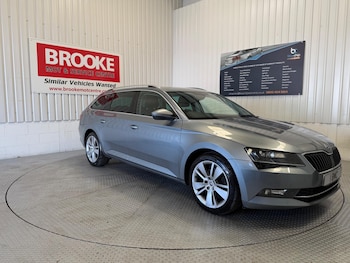 Used Skoda Superb 2017 for sale - 78676469: Photo