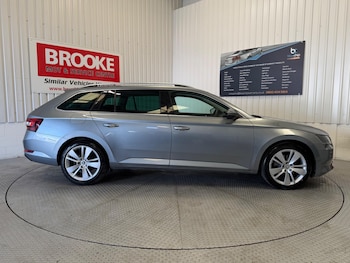 Used Skoda Superb 2017 for sale - 78676469: Photo