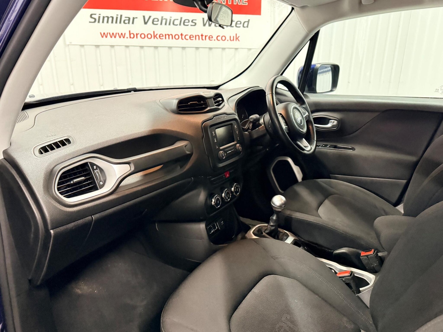 Used Jeep Renegade 2017 for sale - 76913605: Photo 9