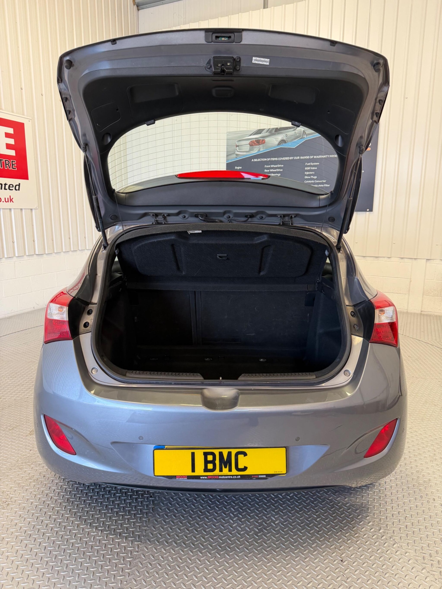 Used Hyundai i30 2015 for sale - 77957297: Photo 10