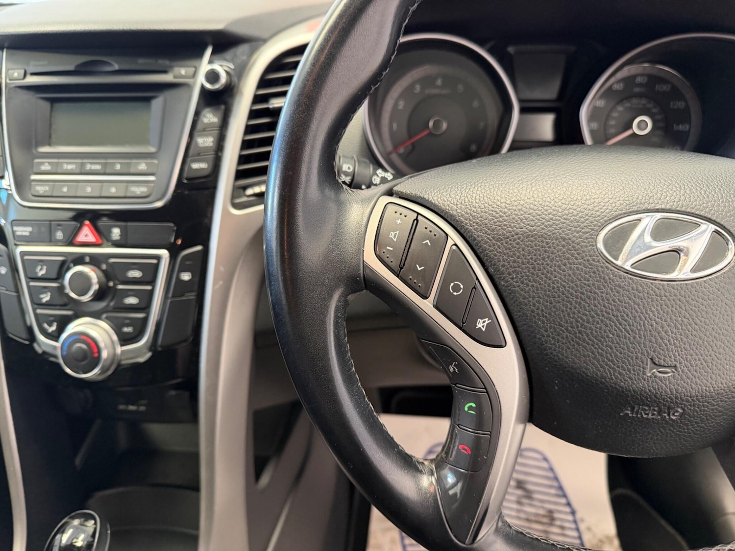 Used Hyundai i30 2015 for sale - 77957297: Photo 19