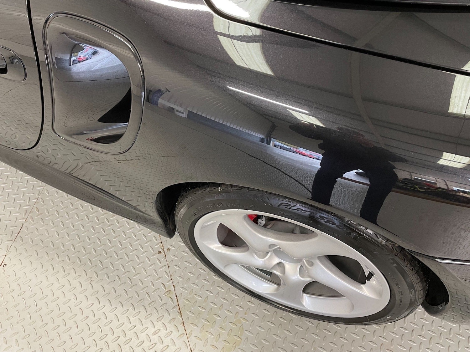 Used Porsche 911 2004 for sale - 77838943: Photo 32