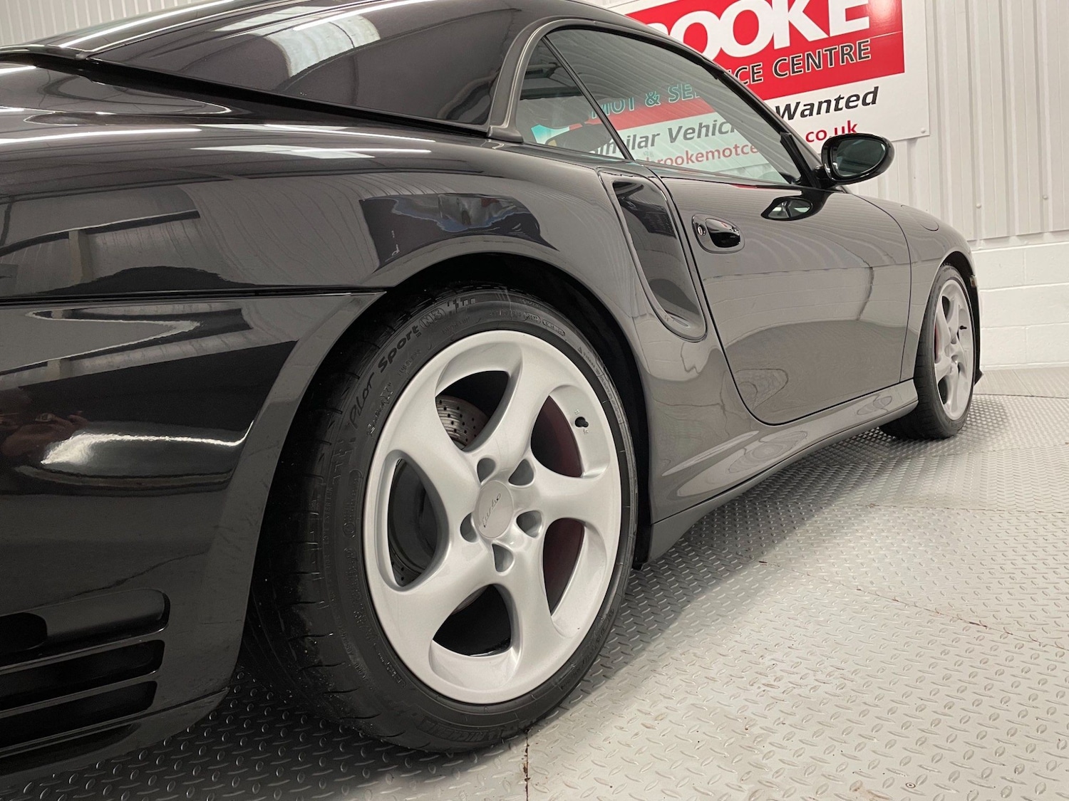 Used Porsche 911 2004 for sale - 77838943: Photo 34