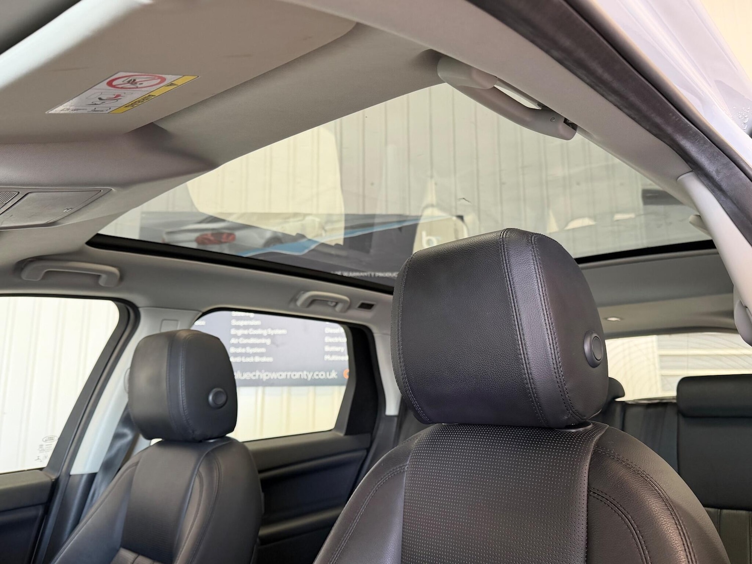 Used Land Rover Discovery Sport 2017 for sale - 76032309: Photo 15