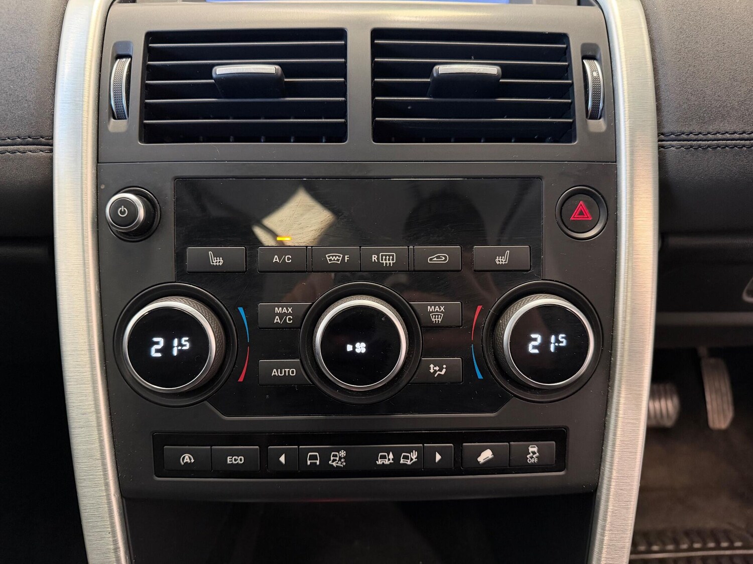 Used Land Rover Discovery Sport 2017 for sale - 76032309: Photo 31