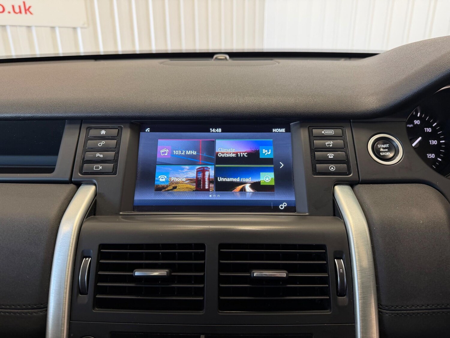 Used Land Rover Discovery Sport 2017 for sale - 76032309: Photo 32