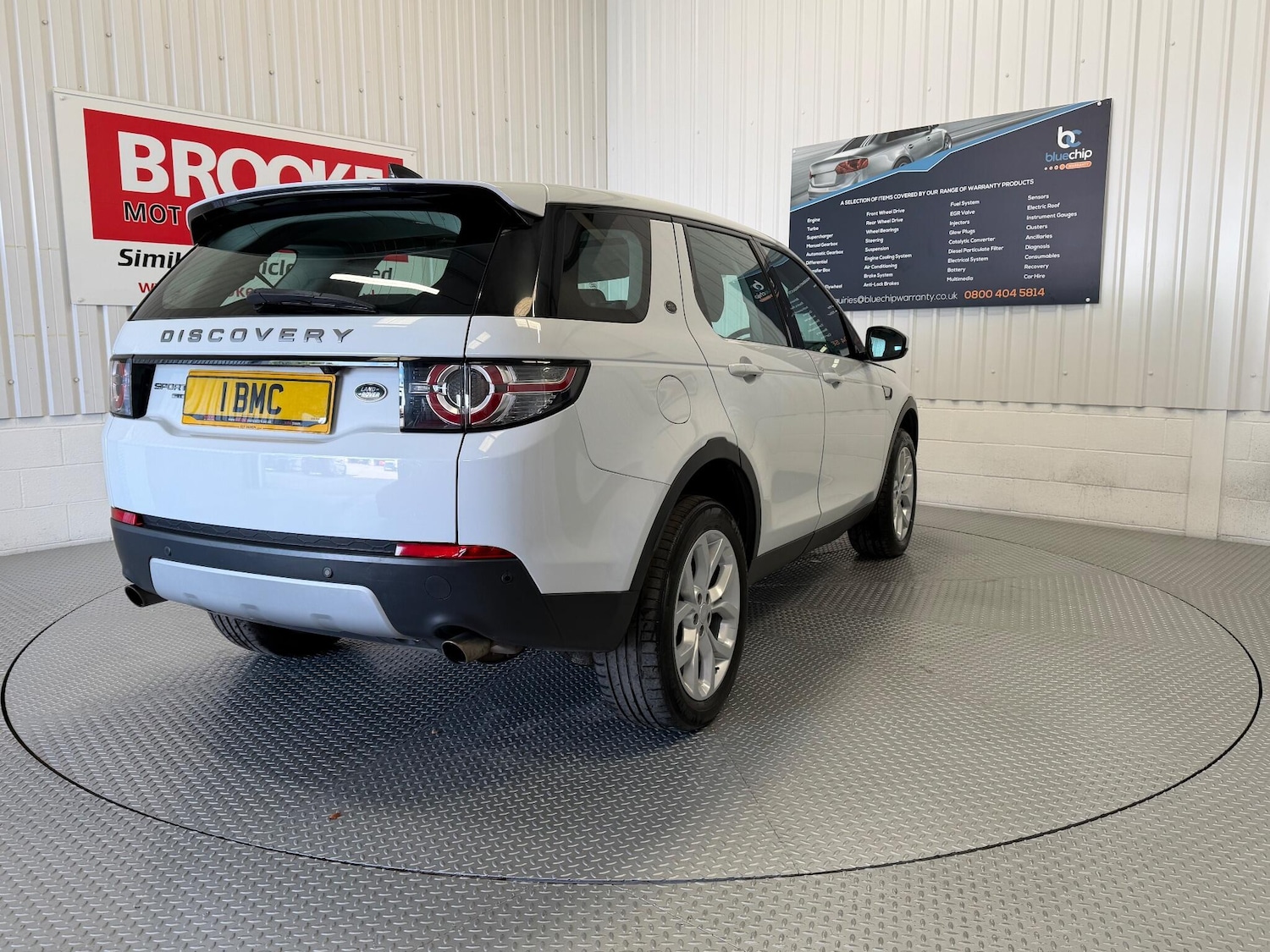 Used Land Rover Discovery Sport 2017 for sale - 76032309: Photo 7