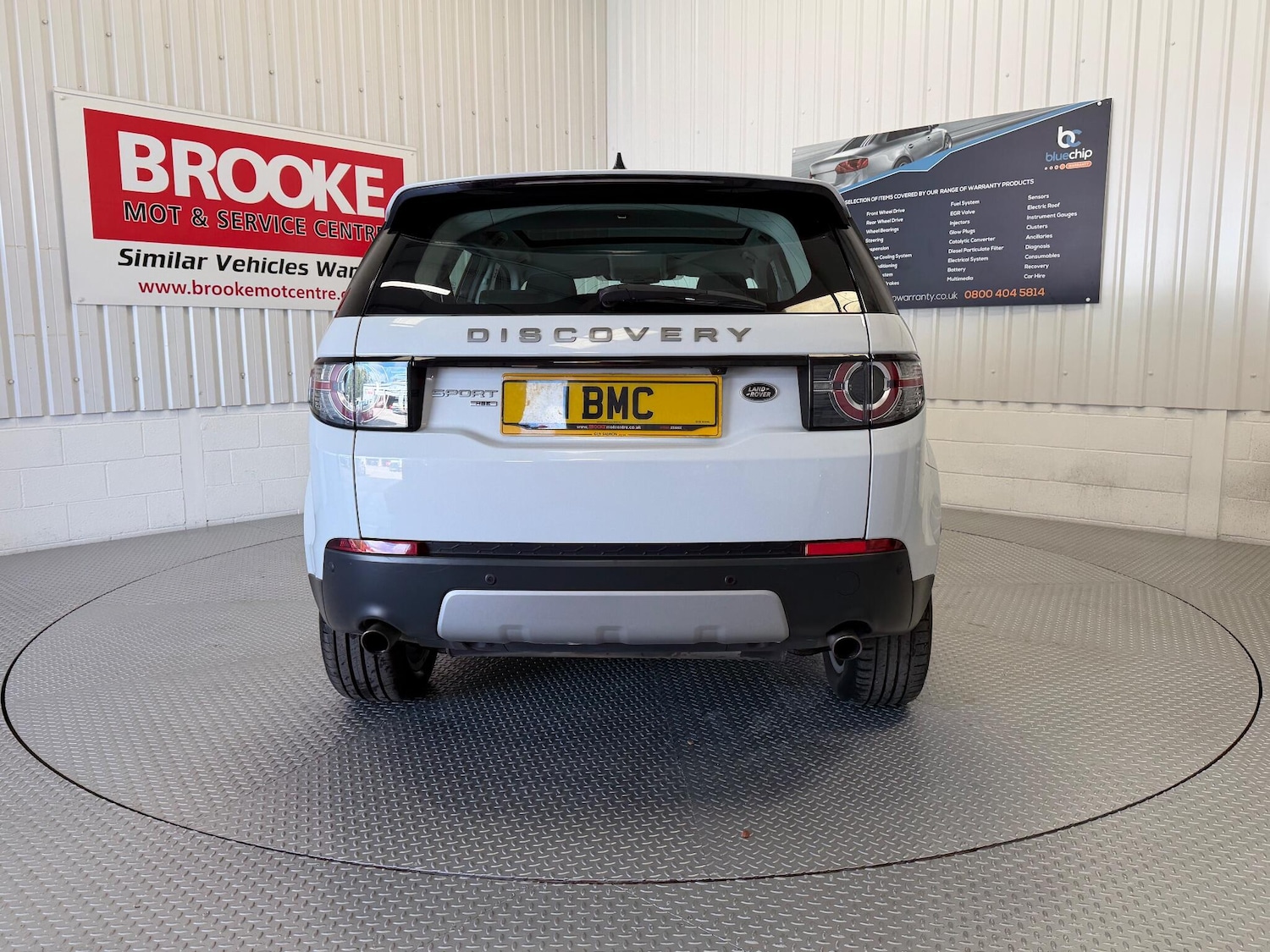 Used Land Rover Discovery Sport 2017 for sale - 76032309: Photo 8