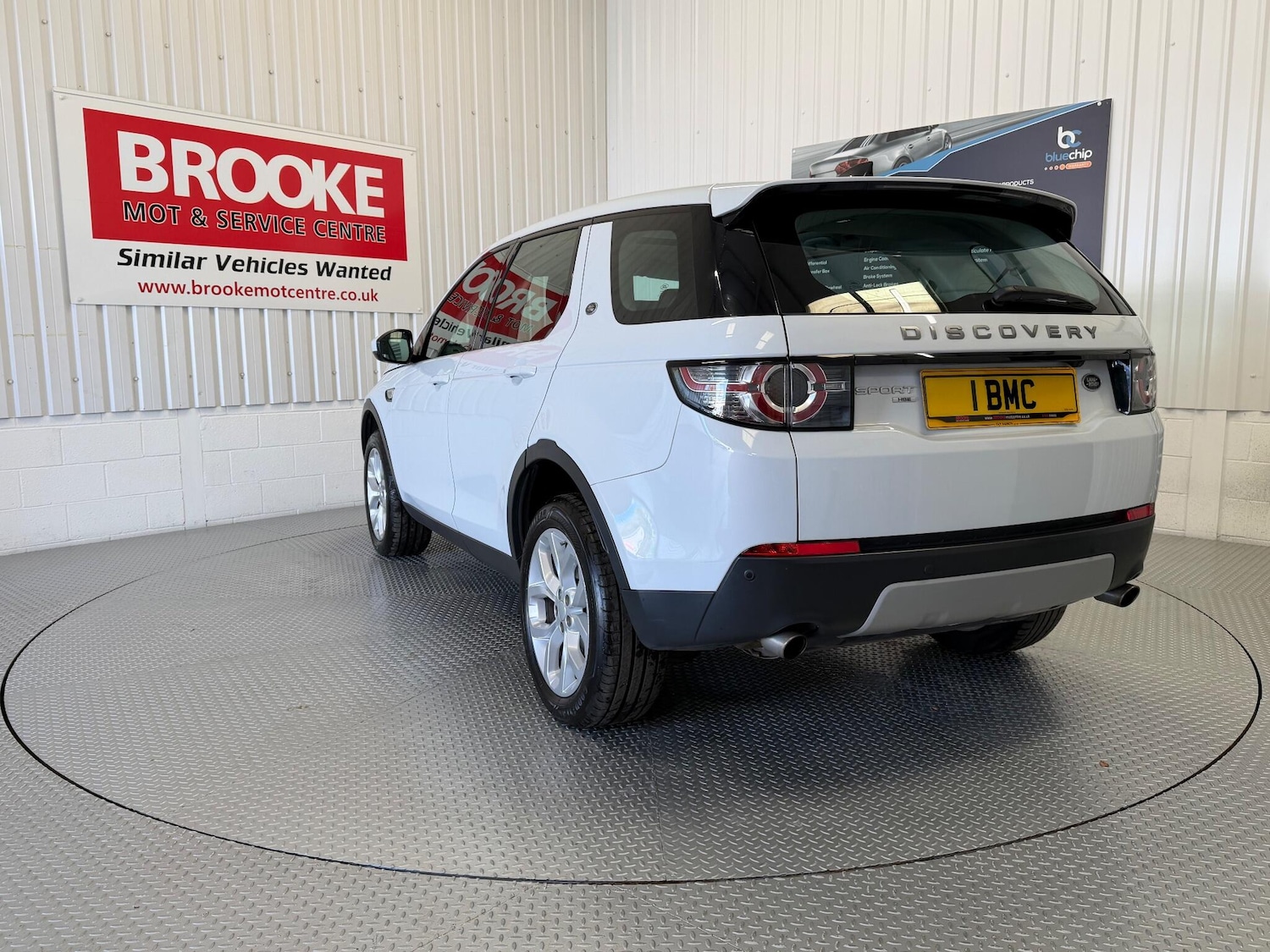 Used Land Rover Discovery Sport 2017 for sale - 76032309: Photo 9