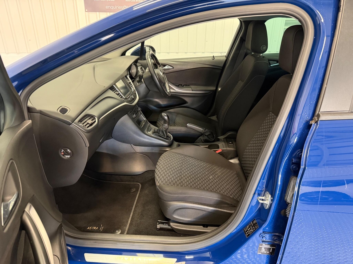 Used Vauxhall Astra 2018 for sale - 77724032: Photo 14