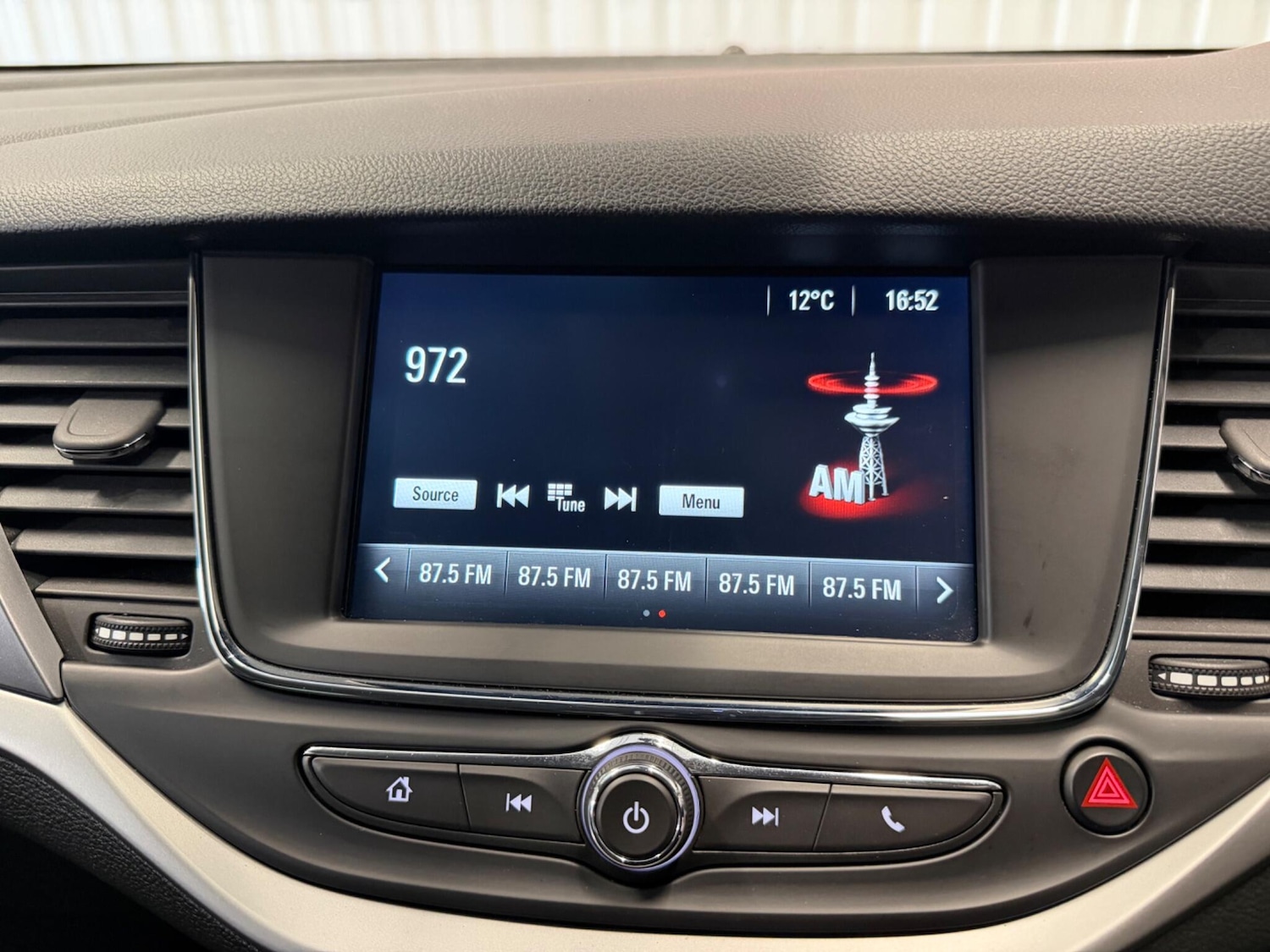 Used Vauxhall Astra 2018 for sale - 77724032: Photo 24