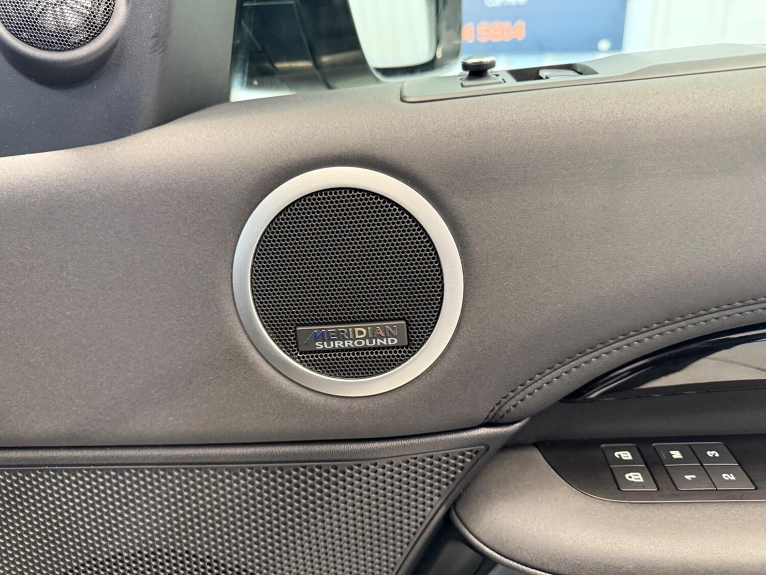 Used Land Rover Discovery 2022 for sale - 76060920: Photo 25