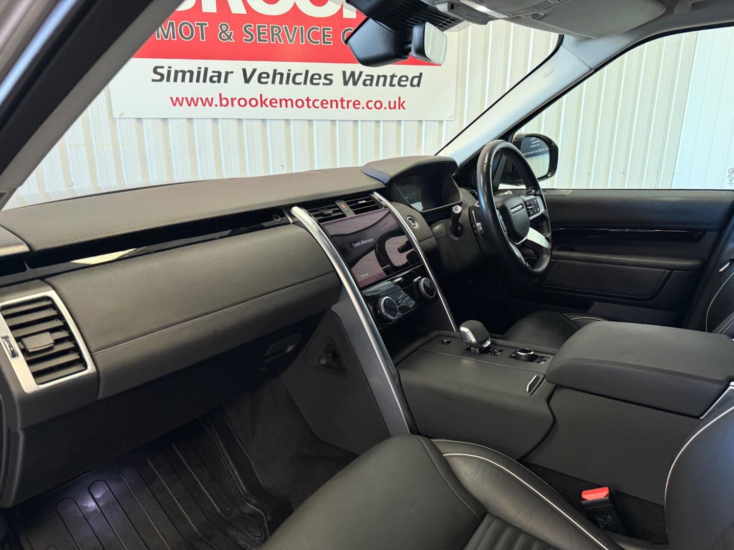Used Land Rover Discovery 2022 for sale - 76060920: Photo 9