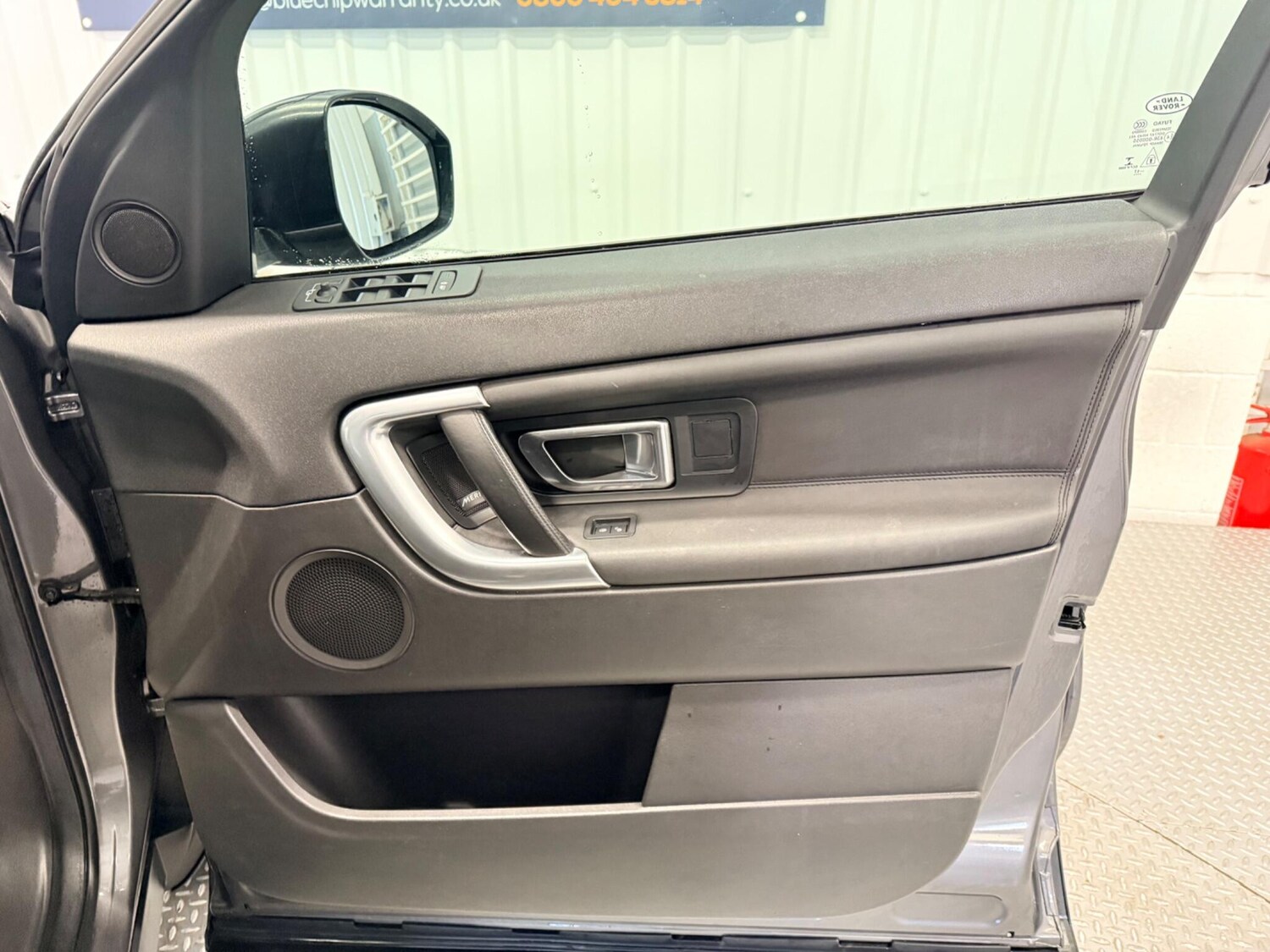 Used Land Rover Discovery Sport 2017 for sale - 77359303: Photo 16