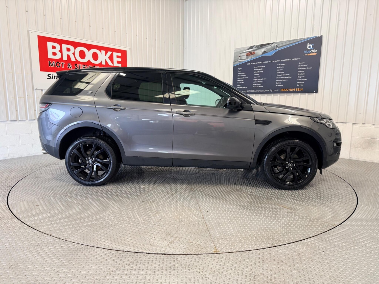 Used Land Rover Discovery Sport 2017 for sale - 77359303: Photo 6