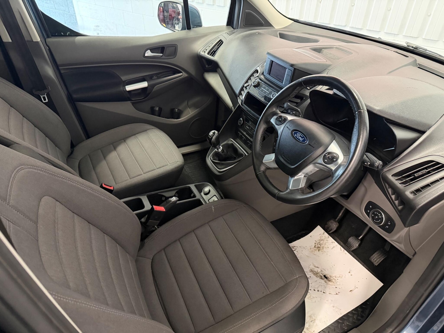 Used Ford Grand Tourneo Connect 2019 for sale - 78087196: Photo 17