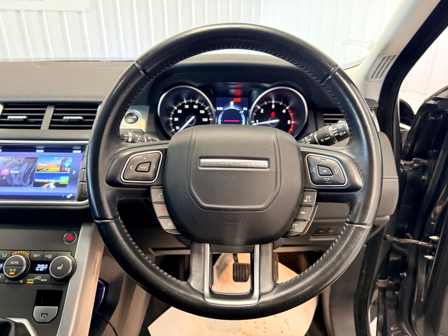 Used Land Rover Range Rover Evoque 2017 for sale - 77439726: Photo 17