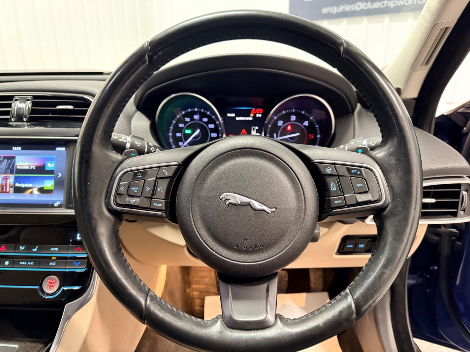 Used Jaguar XE 2016 for sale - 77439917: Photo 17