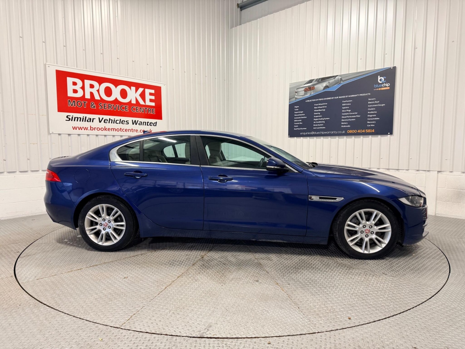 Used Jaguar XE 2016 for sale - 77439917: Photo 6