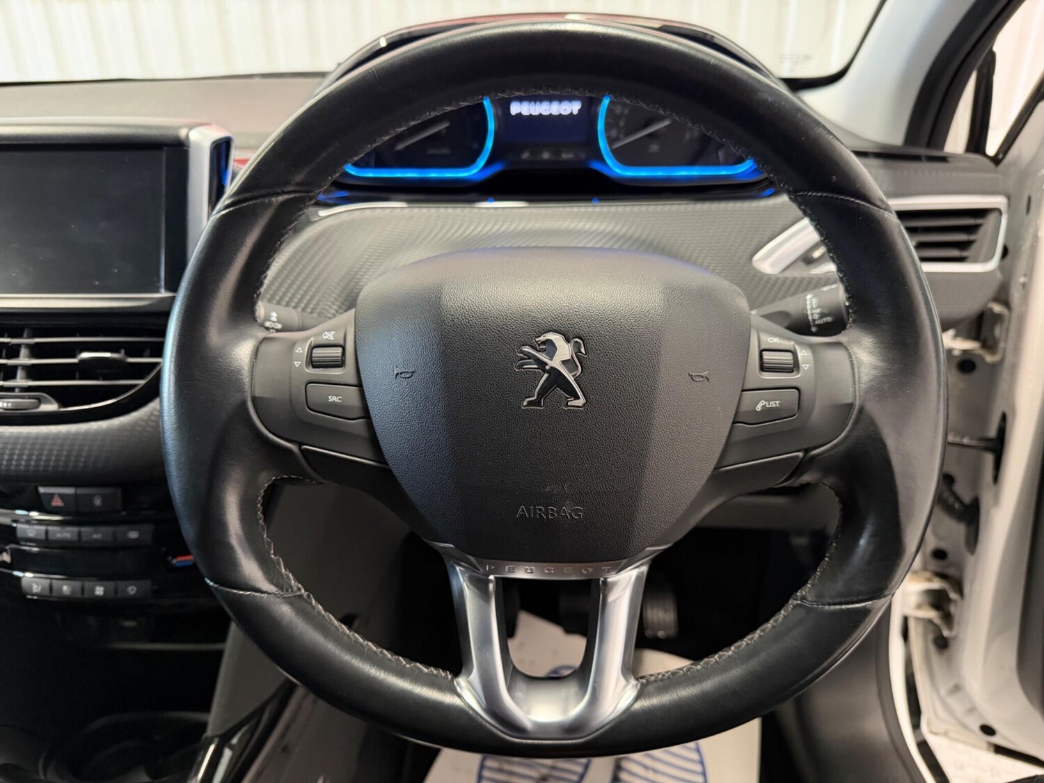 Used Peugeot 2008 2016 for sale - 78086172: Photo 17