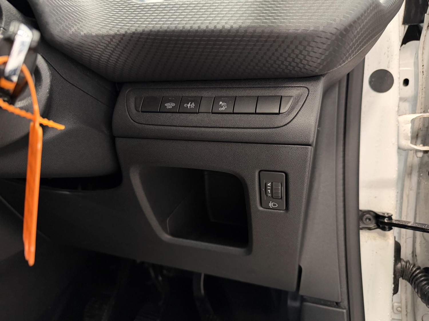 Used Peugeot 2008 2016 for sale - 78086172: Photo 21