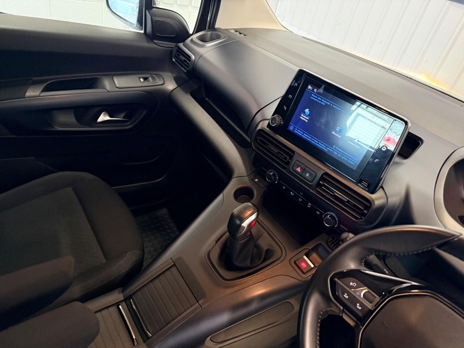 Used Peugeot Rifter 2020 for sale - 76715423: Photo 26