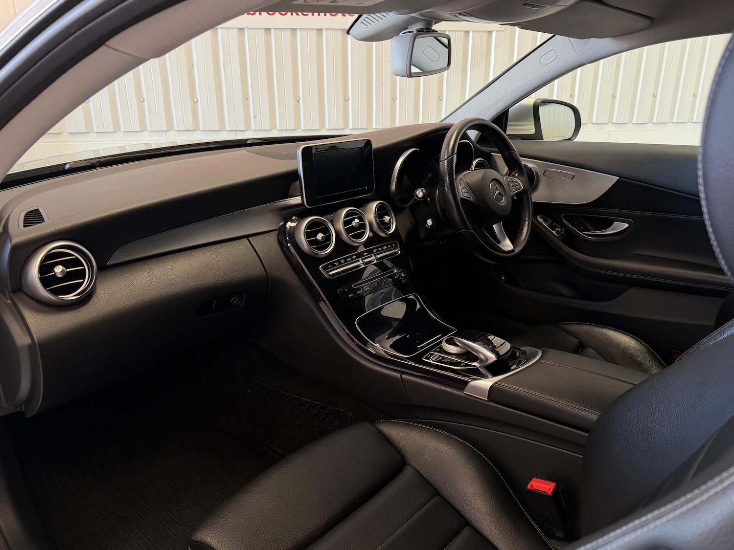 Used Mercedes-Benz C Class 2016 for sale - 76337533: Photo 10