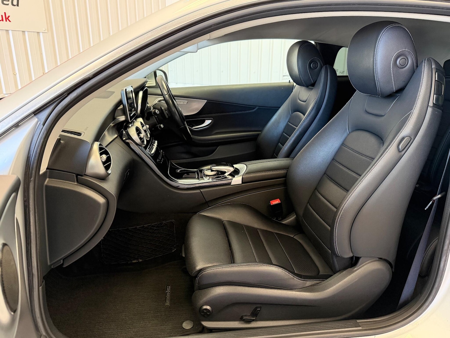 Used Mercedes-Benz C Class 2016 for sale - 76337533: Photo 11