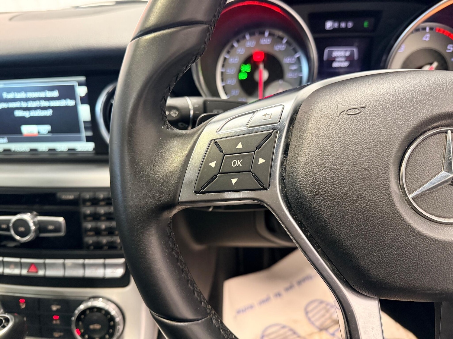 Used Mercedes-Benz SLK 2013 for sale - 76994656: Photo 21