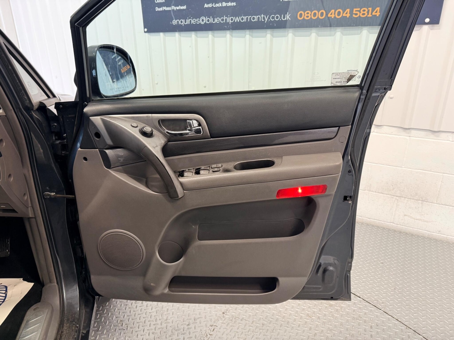 Used Ssangyong Turismo 2014 for sale - 78071918: Photo 14