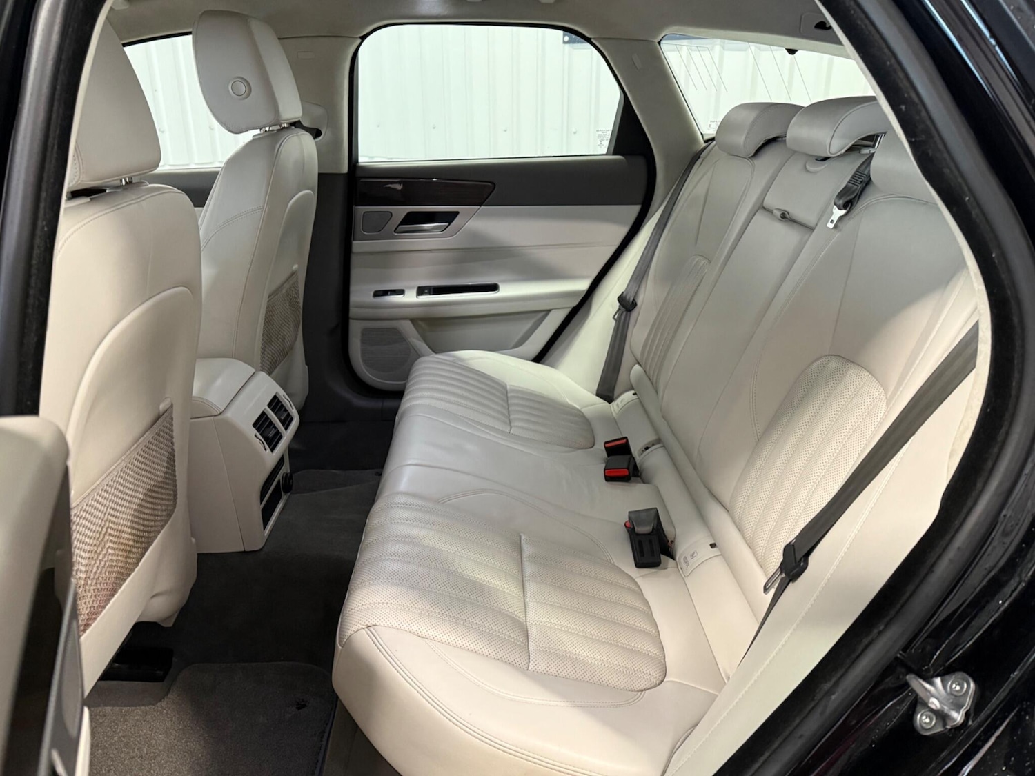 Used Jaguar XF 2019 for sale - 76359841: Photo 18