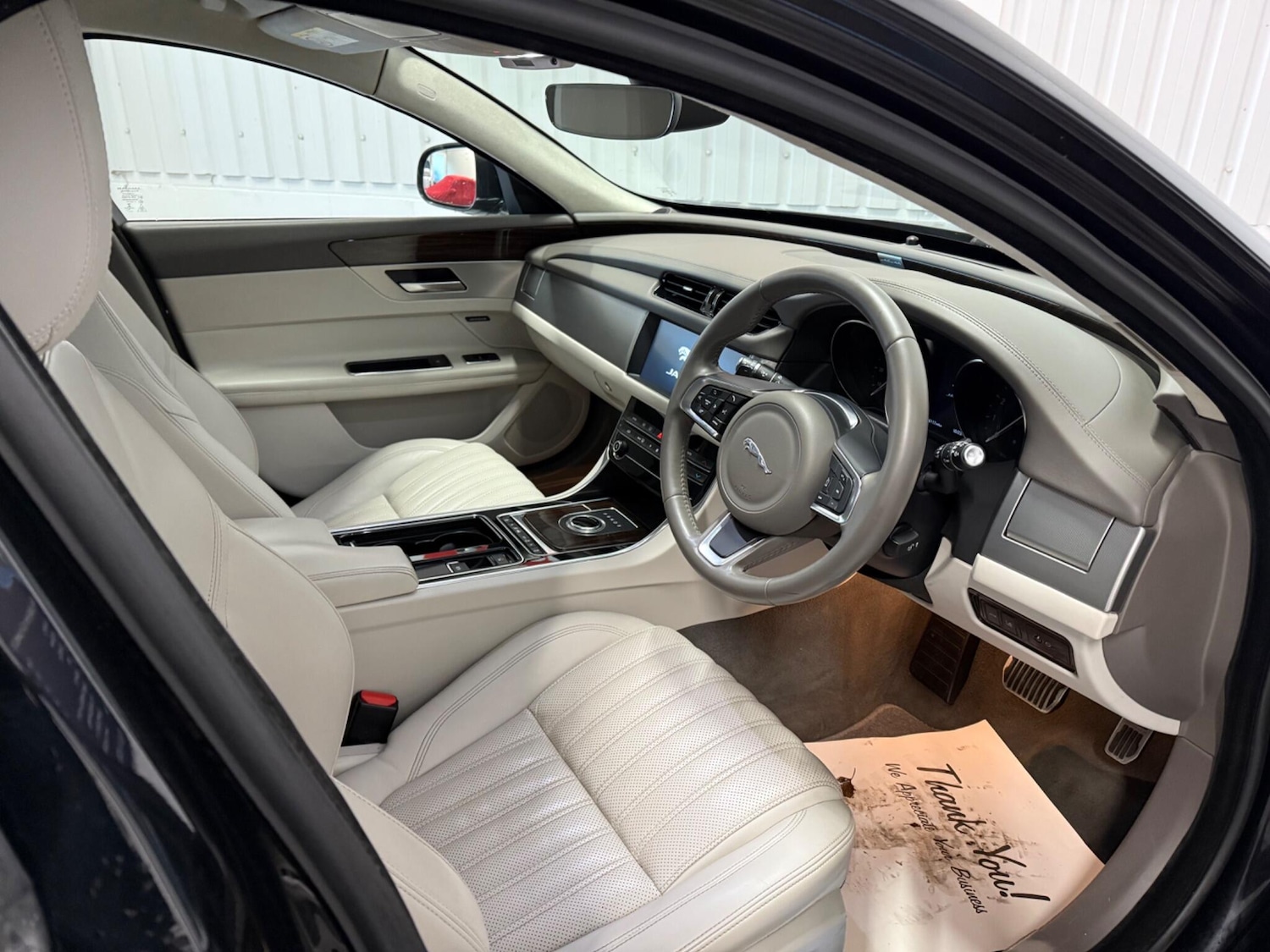 Used Jaguar XF 2019 for sale - 76359841: Photo 23
