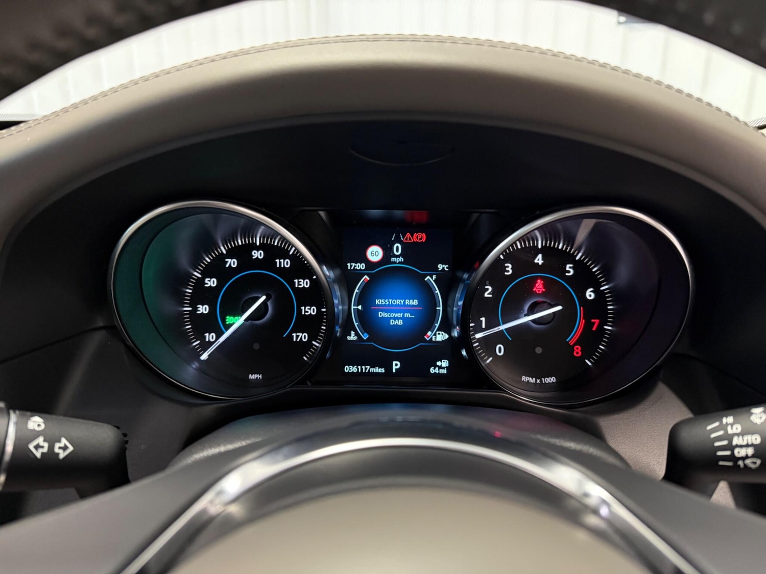 Used Jaguar XF 2019 for sale - 76359841: Photo 25