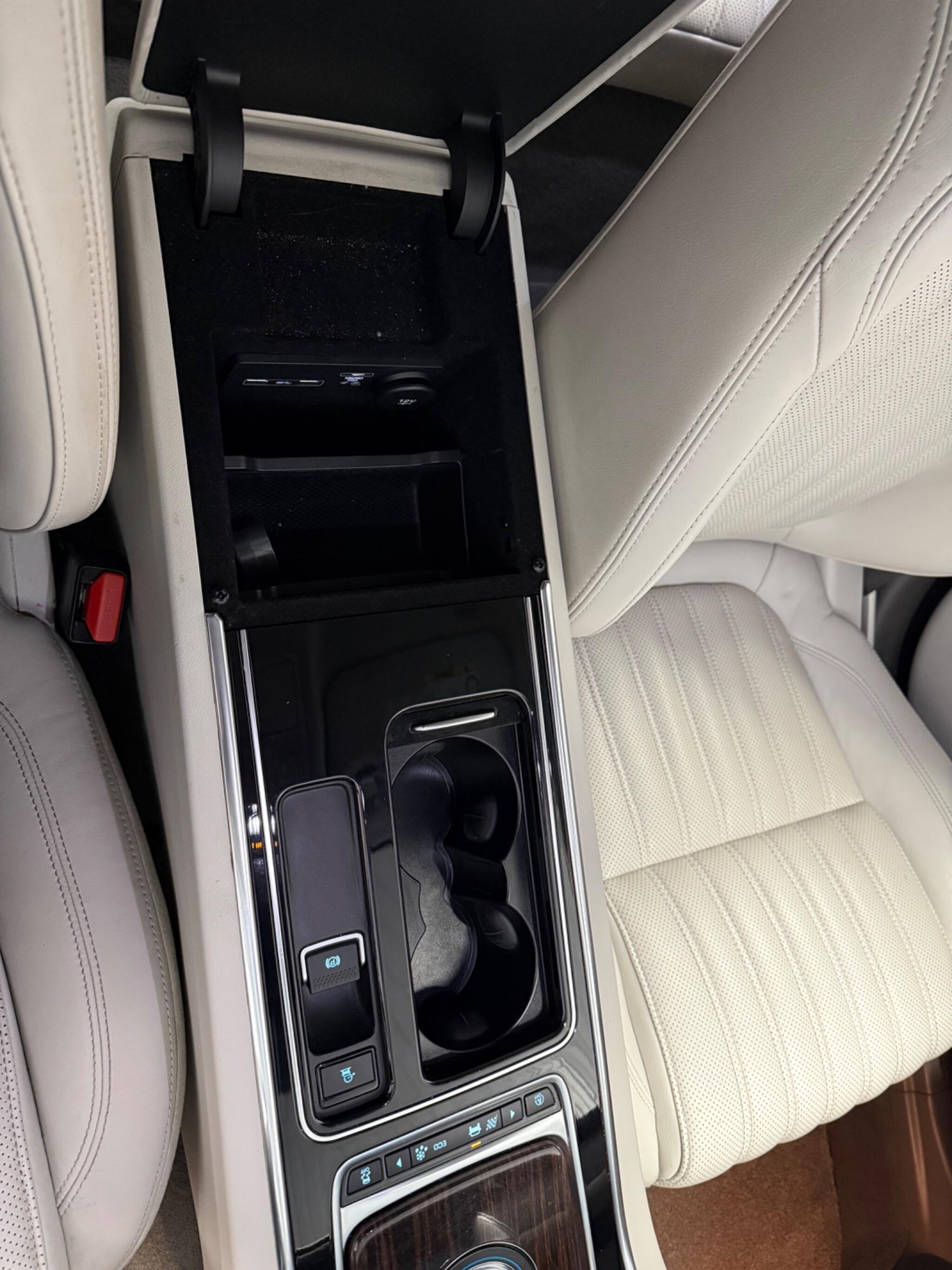 Used Jaguar XF 2019 for sale - 76359841: Photo 31