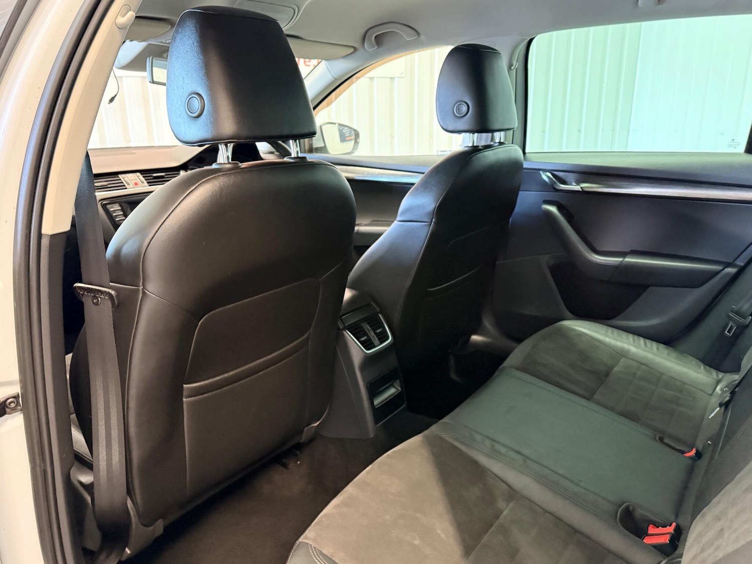 Used Skoda Octavia 2015 for sale - 76913331: Photo 15