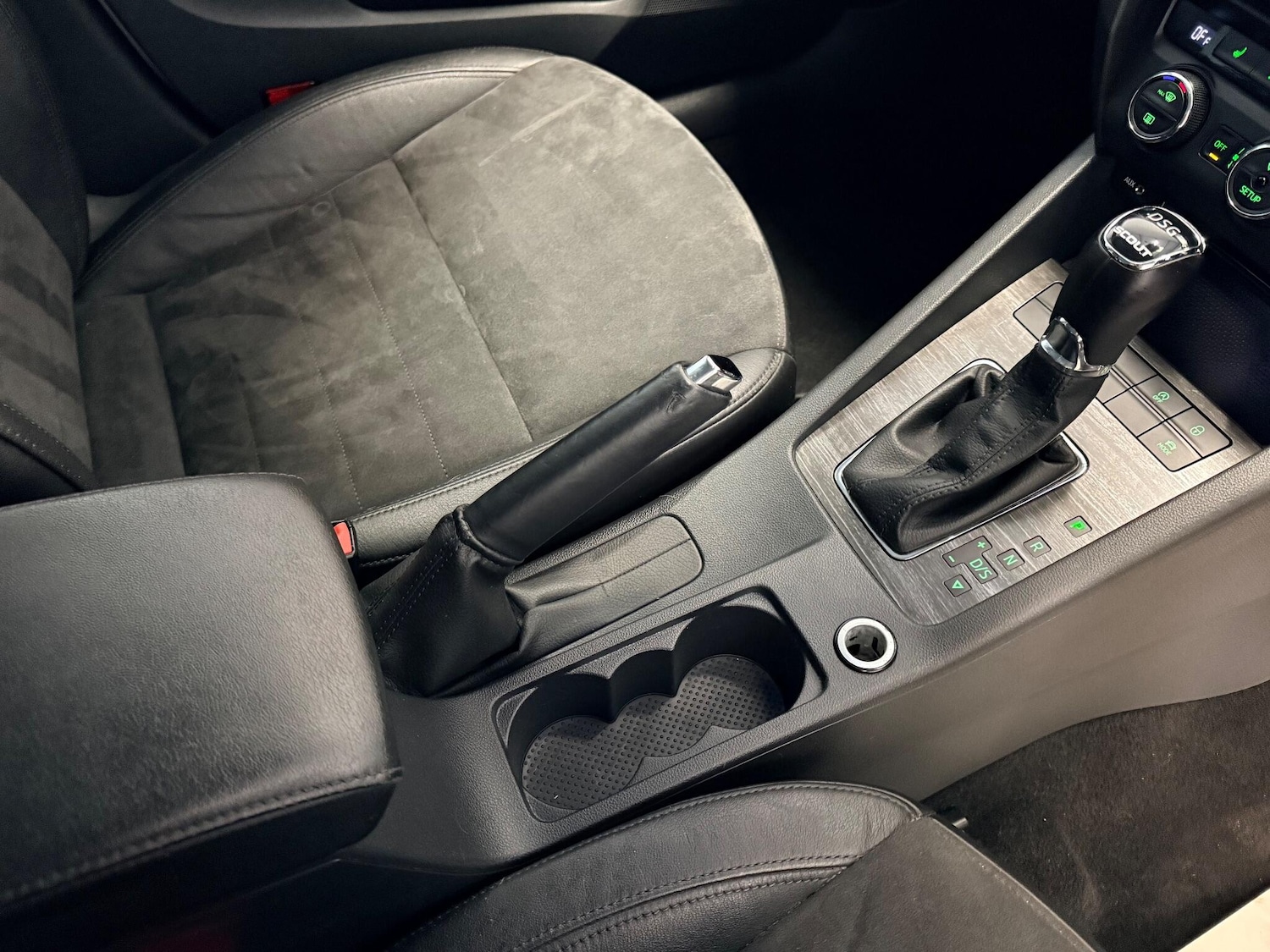 Used Skoda Octavia 2015 for sale - 76913331: Photo 28