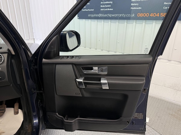 Used Land Rover Discovery 4 2015 for sale - 75279367: Photo 19