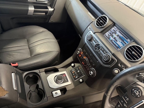 Used Land Rover Discovery 4 2015 for sale - 75279367: Photo 28