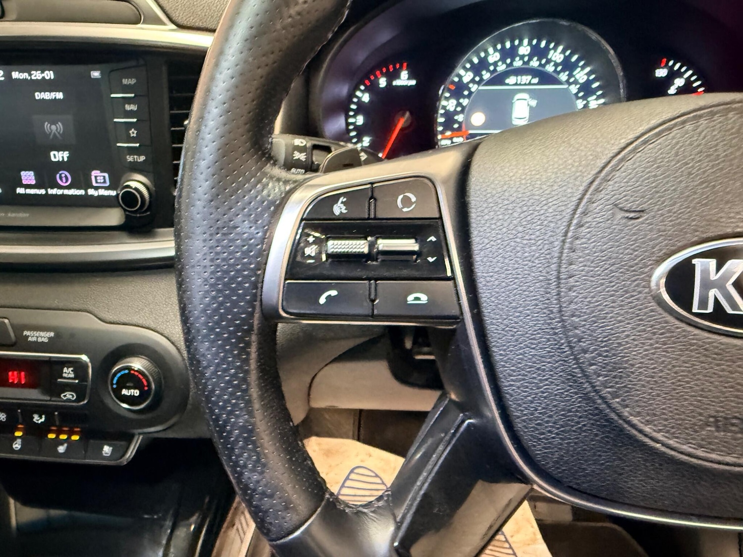 Used Kia Sorento 2018 for sale - 77330566: Photo 28