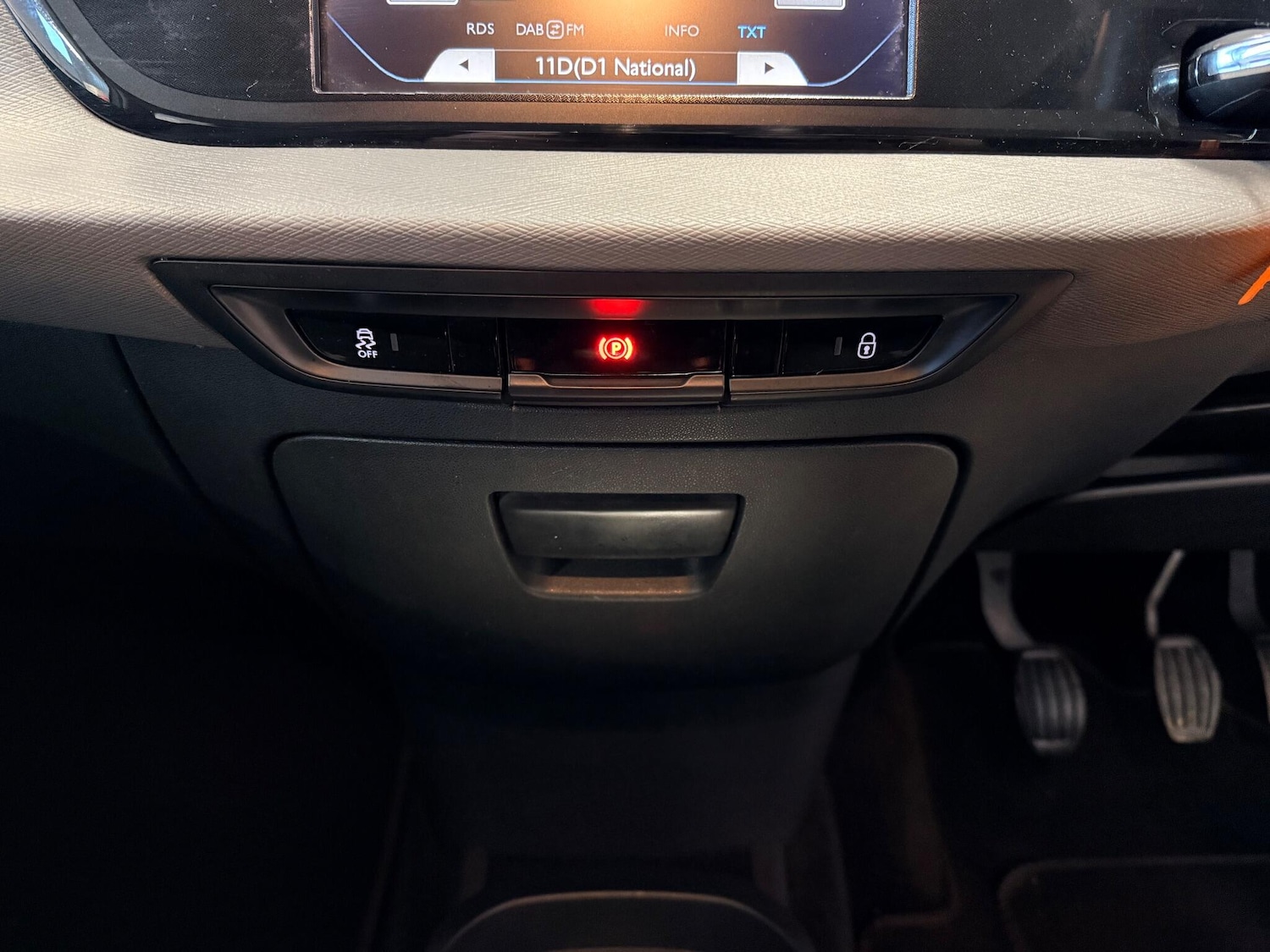 Used Citroen C4 Picasso 2016 for sale - 76702400: Photo 28