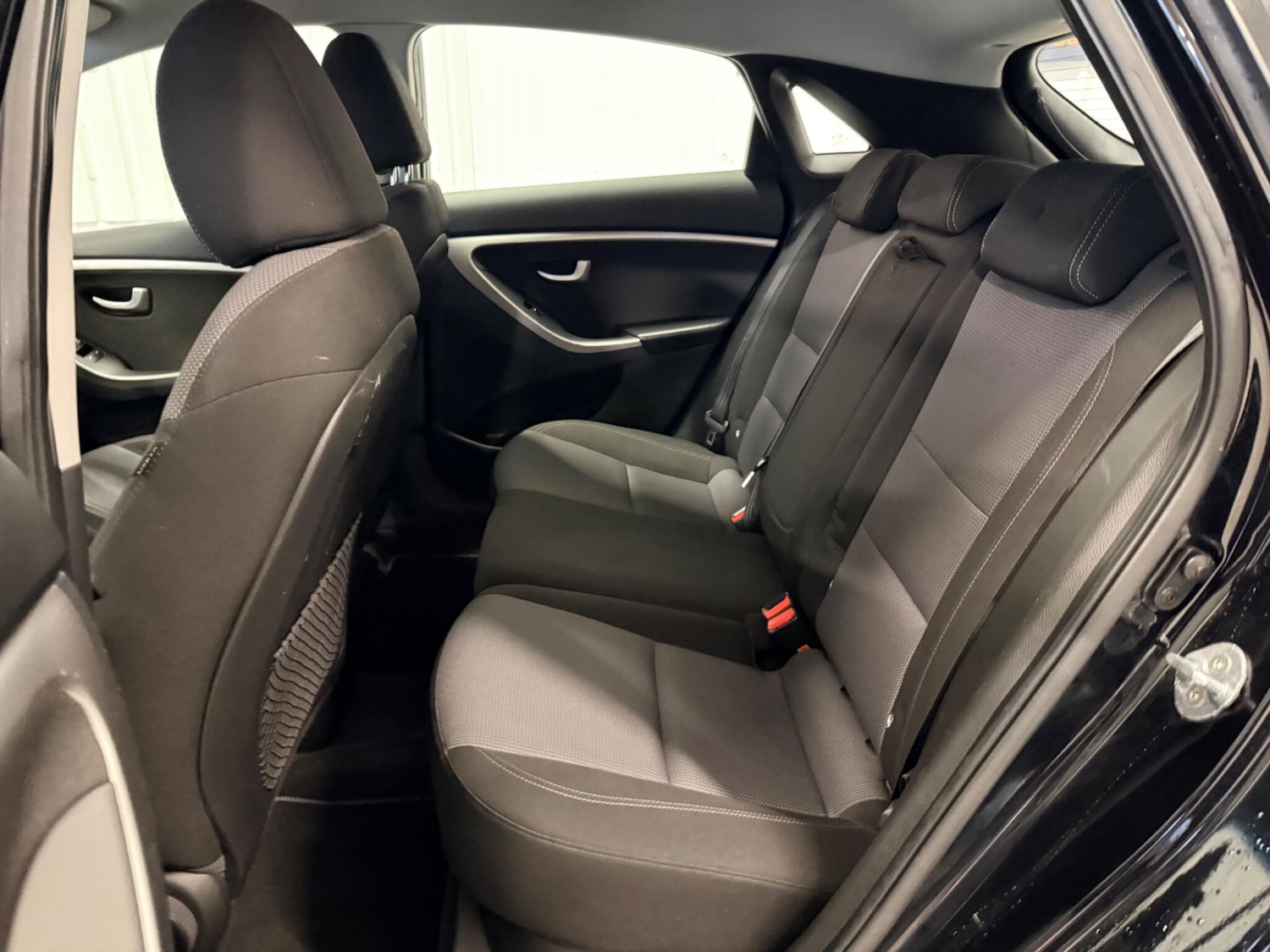 Used Hyundai i30 2015 for sale - 77359285: Photo 12