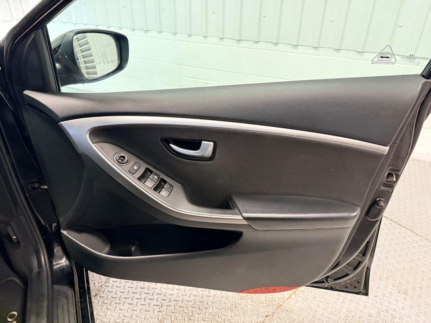 Used Hyundai i30 2015 for sale - 77359285: Photo 15