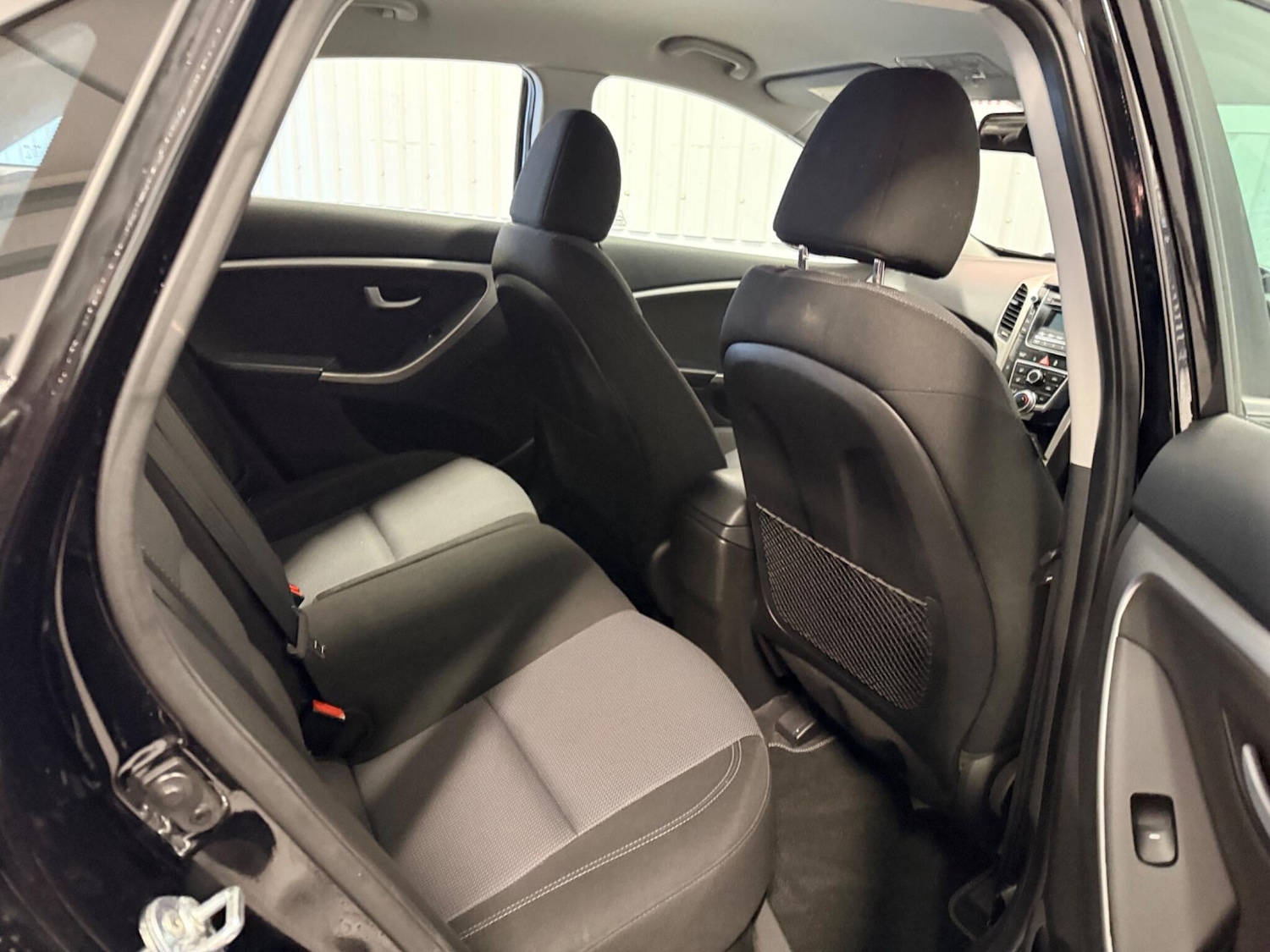 Used Hyundai i30 2015 for sale - 77359285: Photo 16