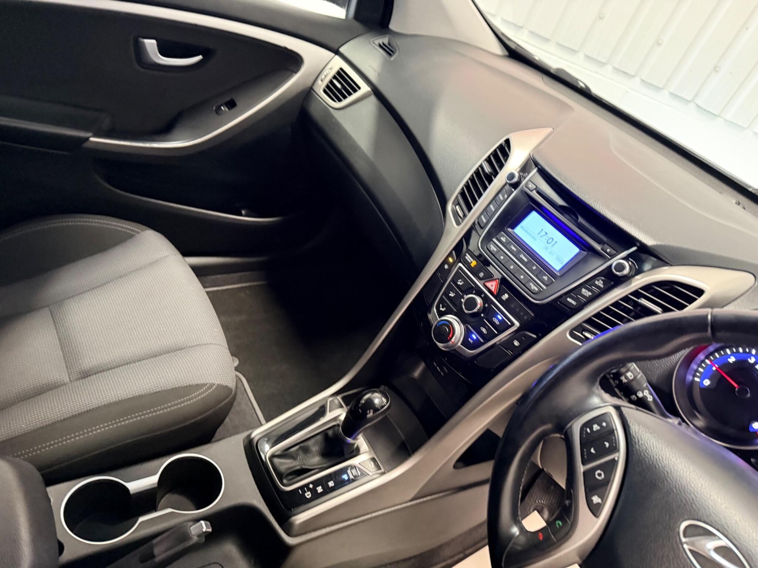 Used Hyundai i30 2015 for sale - 77359285: Photo 26