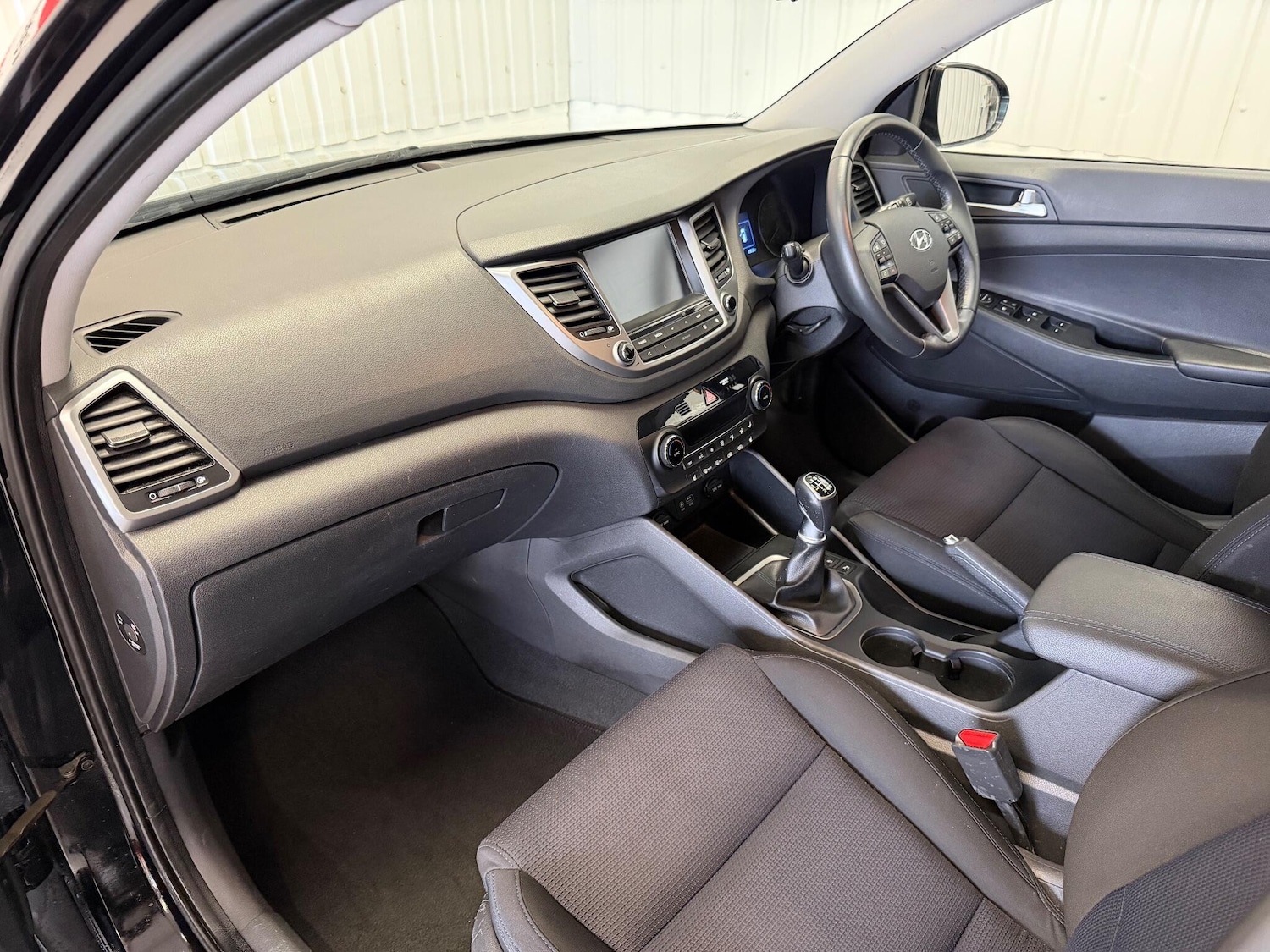 Used Hyundai TUCSON 2017 for sale - 76484910: Photo 15