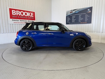 Used MINI Hatch 2019 for sale - 79497079: Photo