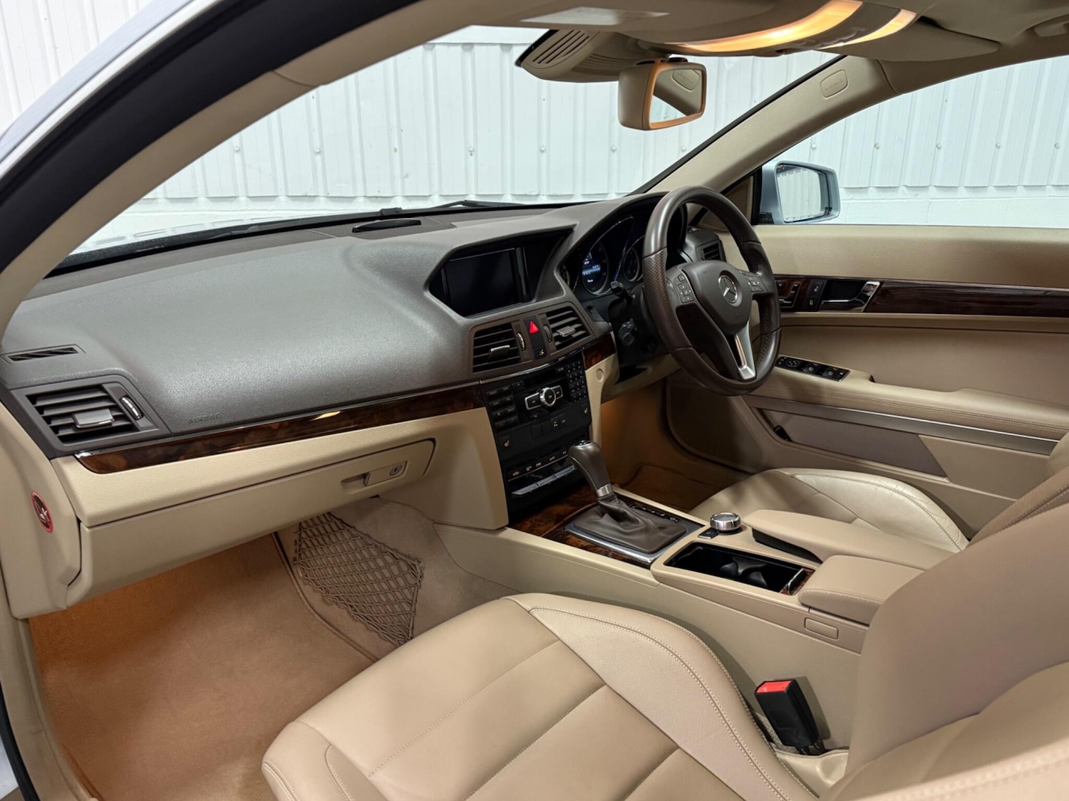 Used Mercedes-Benz E Class 2013 for sale - 76425068: Photo 11