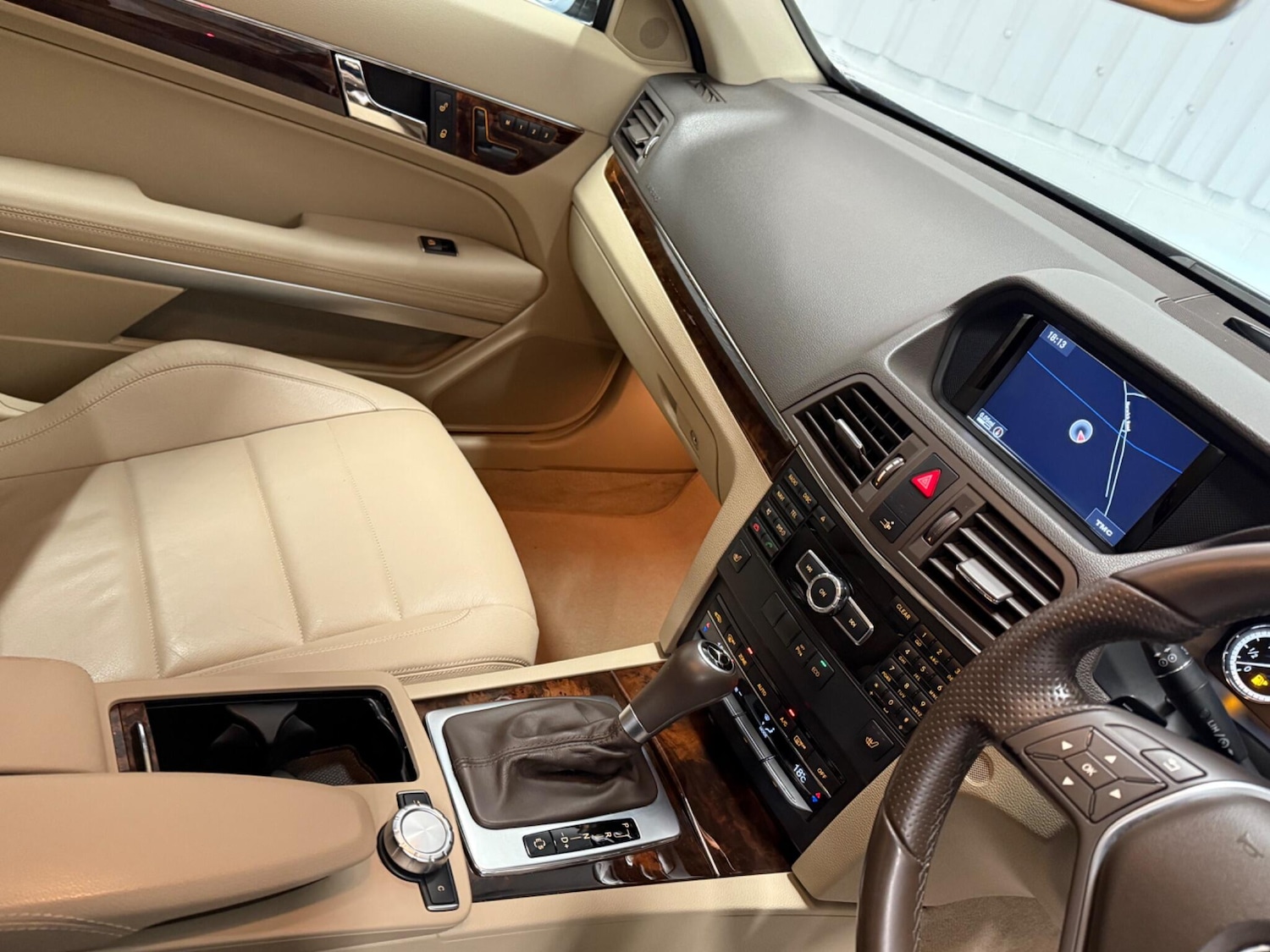 Used Mercedes-Benz E Class 2013 for sale - 76425068: Photo 26